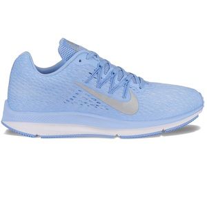 NEVER WORN Nike woman’s winflo 5 size 8.5